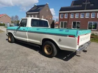 1976 Ford F100 racing — photo 9