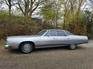 1977 Chrysler New Yorker Brougham — photo 1