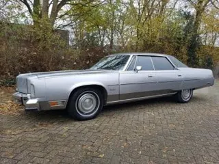 1977 Chrysler New Yorker Brougham — photo 2