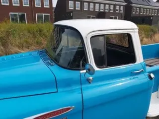 1957 Chevrolet 3200 stepside — photo 11