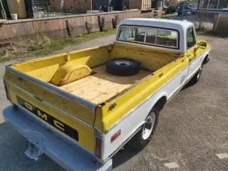 1969 GMC 2500 Custom Camper pick up — photo 17