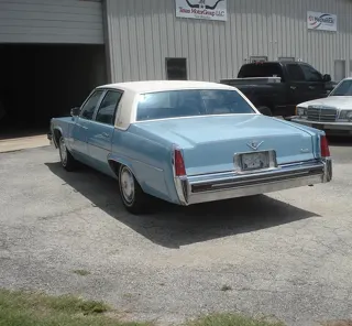 1977 Cadillac sedan de Ville — photo 10