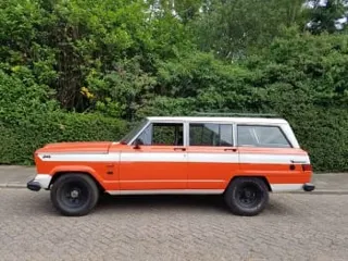 1965 Chrysler Jeep Kaiser Wagoneer — photo 1