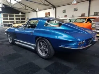 1966 Chevrolet Corvette Stingray — photo 8