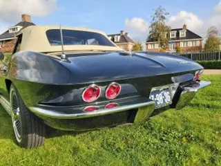 1965 Chevrolet Corvette Convertible — photo 19