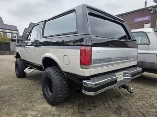 1987 Ford Bronco XLT 4x4 — photo 3