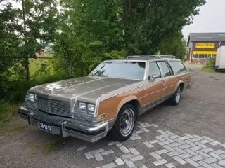 1977 Buick Estate wagon — photo 1