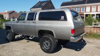 1986 Chevrolet Suburban 4x4 — photo 10