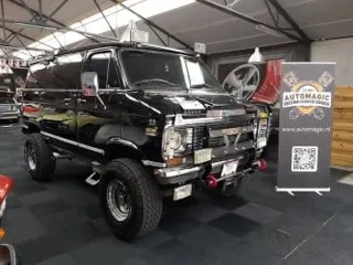 1975 GMC Pathfinder Van — photo 26