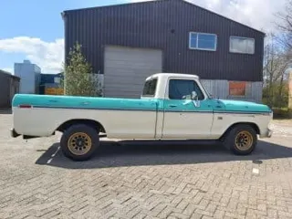 1976 Ford F100 racing — photo 28