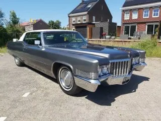 1970 Cadillac Coupe de Ville grey — photo 17