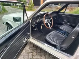 1968 Ford Mustang hardtop coupe — photo 30