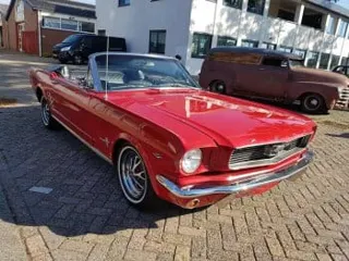 1965 Ford Mustang convertible — photo 16