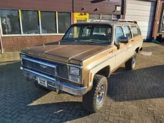 1980 Chevrolet Suburban 4x4 — photo 3