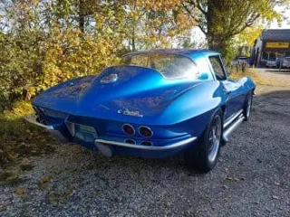1966 Chevrolet Corvette Stingray — photo 10