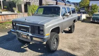 1986 Chevrolet Suburban 4x4 — photo 5