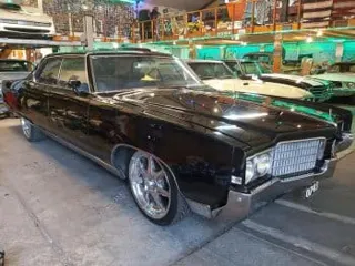 1969 Oldsmobile 98 luxury hardtop sedan — photo 21