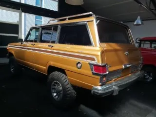 1983 Jeep Wagoneer — photo 9