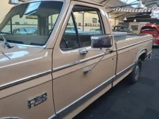 1985 Ford F150 4x2 — photo 2