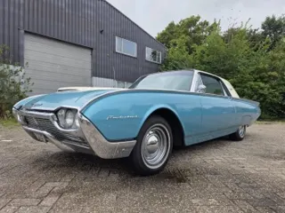 1961 Ford Thunderbird