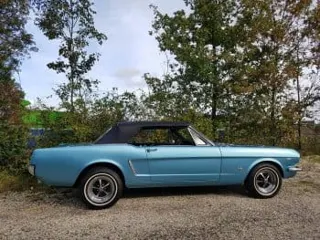 1965 Ford Mustang convertible — photo 16