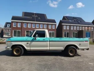 1976 Ford F100 racing — photo 13