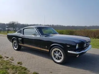 1965 Ford Mustang rent a hertz — photo 17