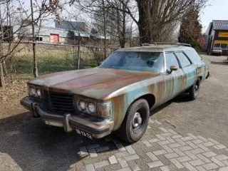 1974 1874 Pontiac Grand Safari wagon — photo 10