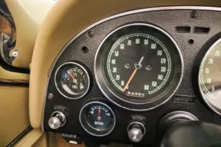 1965 Chevrolet Corvette Convertible — photo 23