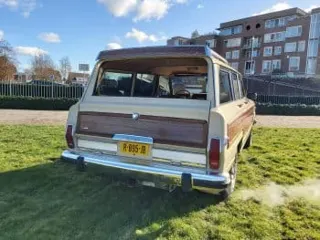 1984 Jeep Grand Wagoneer — photo 6