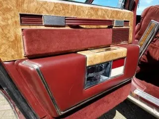 1983 Buick Park Avenue — photo 2