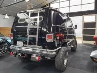 1975 GMC Pathfinder Van — photo 8
