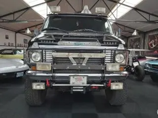 1975 GMC Pathfinder Van — photo 4