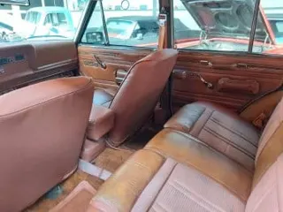 1984 Jeep Grand Wagoneer — photo 12