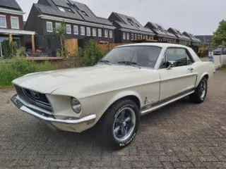 1968 Ford Mustang hardtop coupe — photo 12