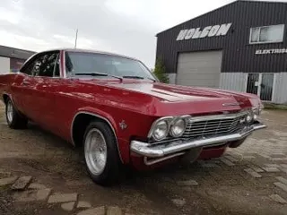 1965 Chevrolet Impala SS — photo 21