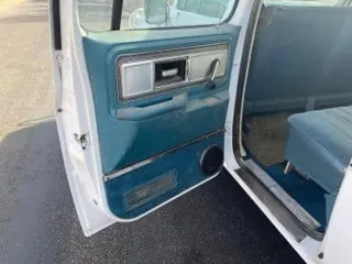 1978 Chevrolet Suburban 4x4 — photo 4