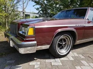 1983 Buick Park Avenue — photo 7