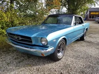 1965 Ford Mustang convertible — photo 19