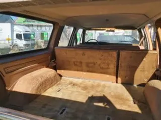 1980 Chevrolet Suburban 4x4 — photo 26
