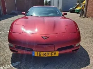 1998 Chevrolet Corvette C5 — photo 27