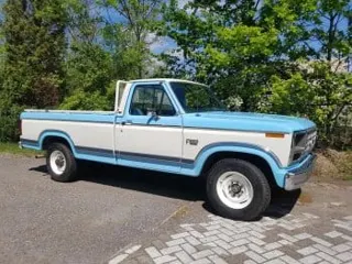 1982 Ford F250 XLT — photo 17