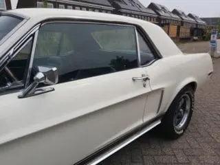 1968 Ford Mustang hardtop coupe — photo 32
