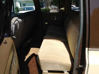 1986 Chevrolet Suburban 454 — photo 10